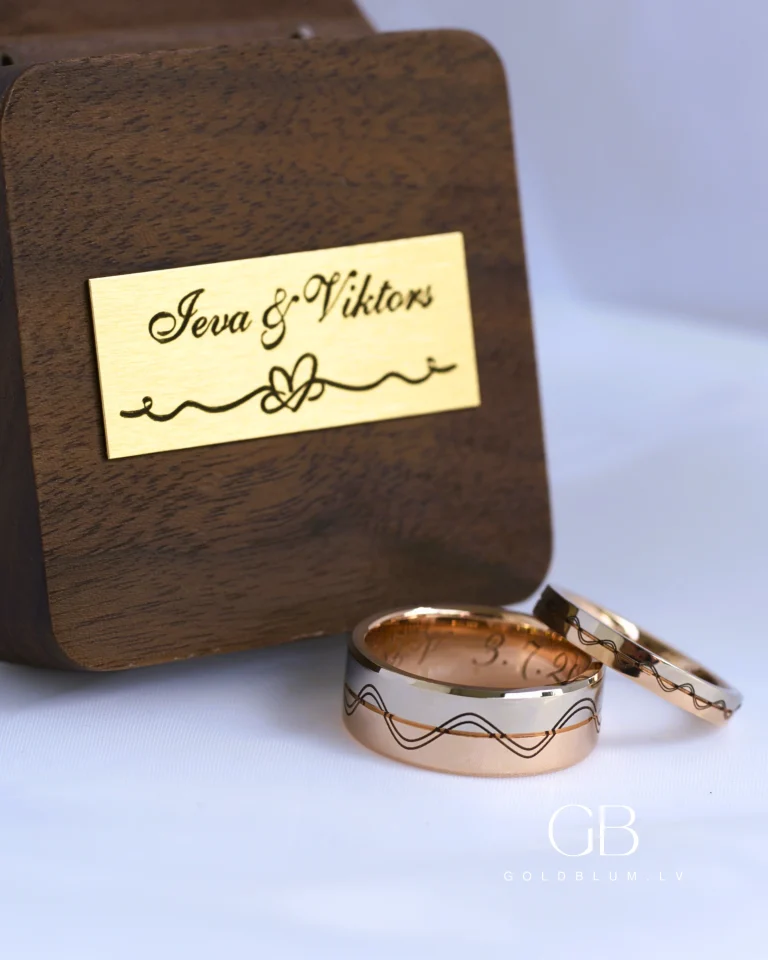 zelta laulības gredzeni